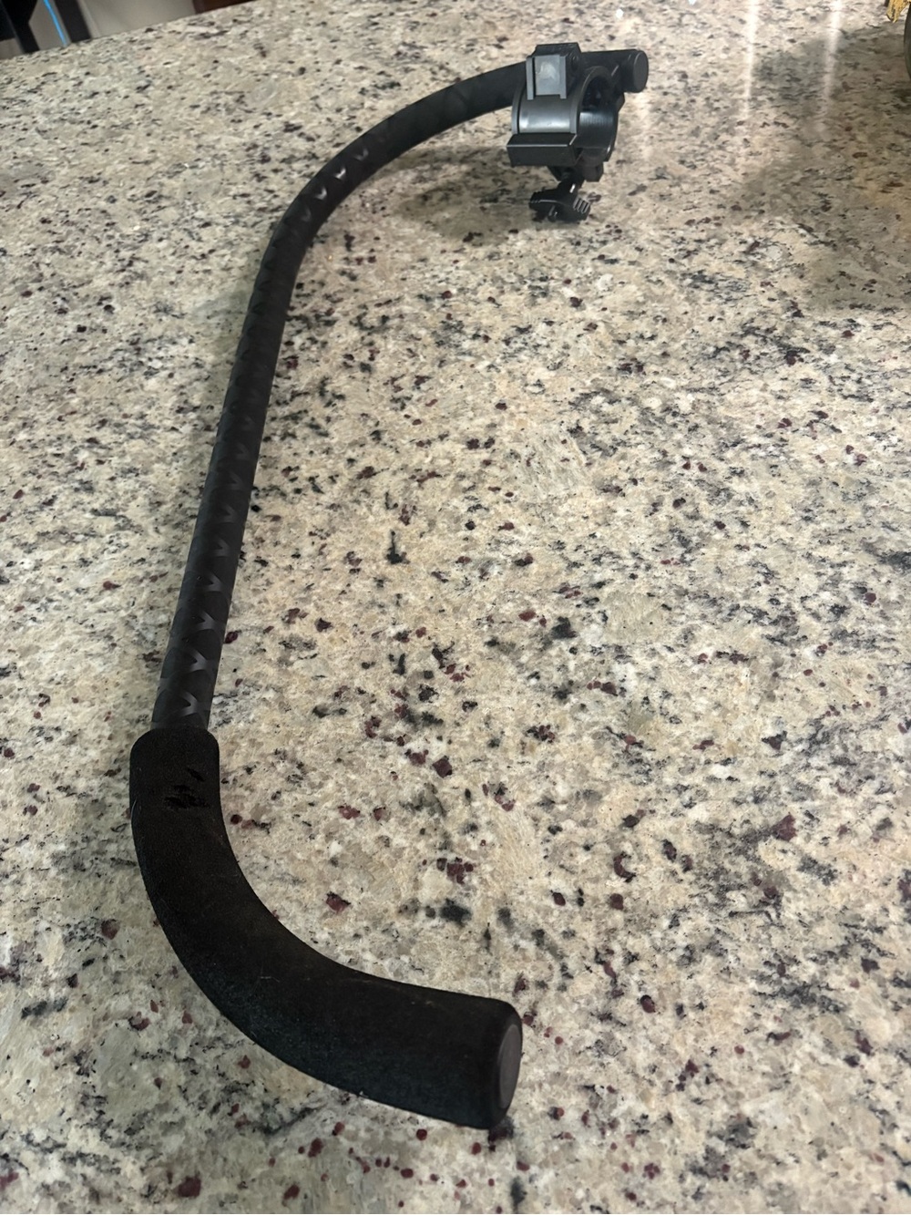 Vibe relief massage gun holder in black GUC